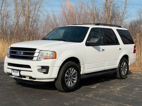 Used 2017 Ford Expedition XLT AWD/4WD image 4