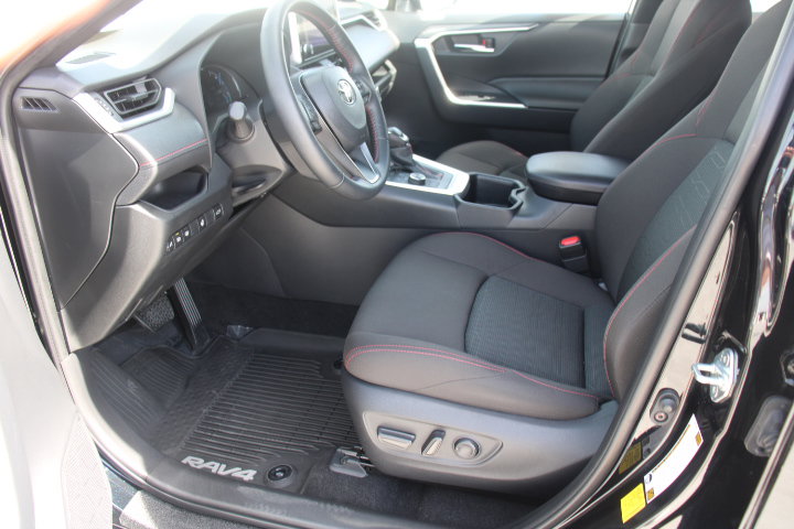 Certified 2025 Toyota RAV4 SE w/ Weather & Moonroof Package AWD/4WD image 11