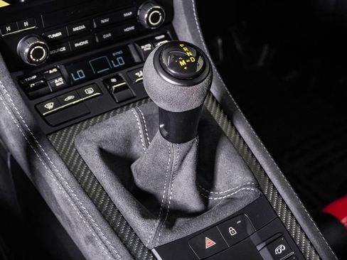 Certified 2025 Porsche 718 Cayman GT4 RS RWD image 28