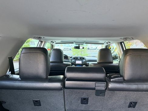 Used 2019 Toyota 4Runner Limited AWD/4WD image 31