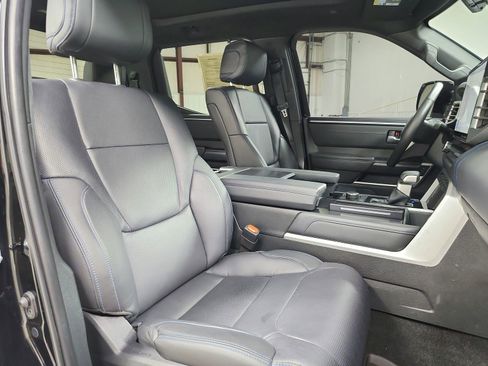Used 2024 Toyota Tundra Platinum AWD/4WD image 46