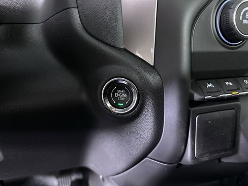 New 2026 Chevrolet Silverado 1500 W/T image 48