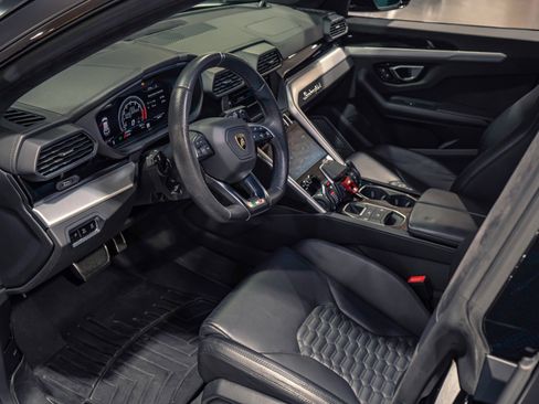 Used 2019 Lamborghini Urus AWD/4WD image 4
