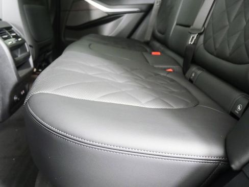 Used 2026 BMW X5 xDrive40i w/ M Sport Package image 14