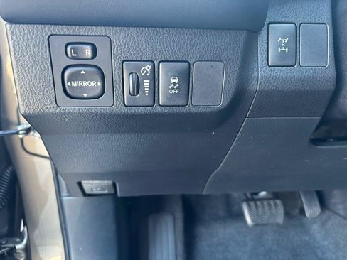 Used 2014 Toyota RAV4 XLE AWD/4WD image 15