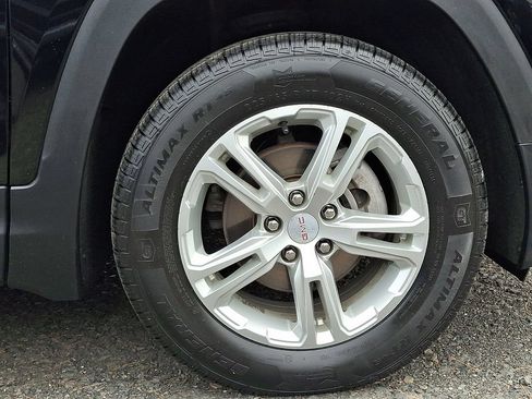 Certified 2023 GMC Terrain SLE AWD/4WD image 8