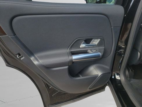 Certified 2023 Mercedes-Benz GLA 250 image 11