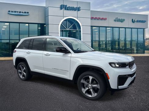 New 2026 Jeep Grand Cherokee Limited AWD/4WD image 1
