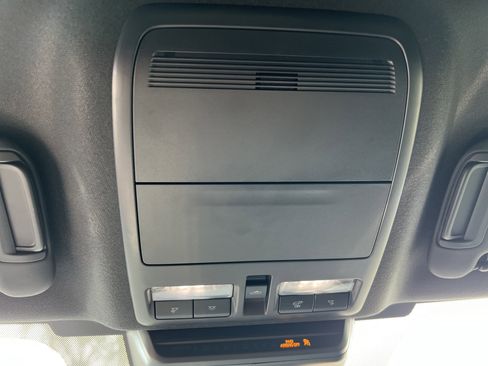 Used 2024 MAZDA MAZDA3 s image 38