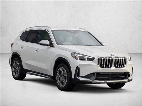 Certified 2024 BMW X1 xDrive28i image 3