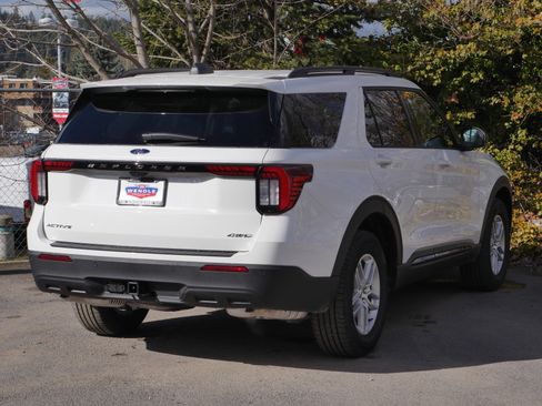 New 2026 Ford Explorer Active image 27