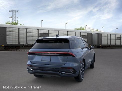 New 2026 Lincoln Nautilus Reserve AWD/4WD image 8