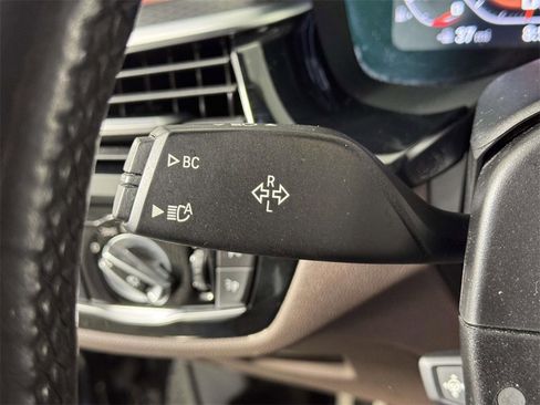 Used 2023 BMW M550i xDrive w/ Executive Package image 20