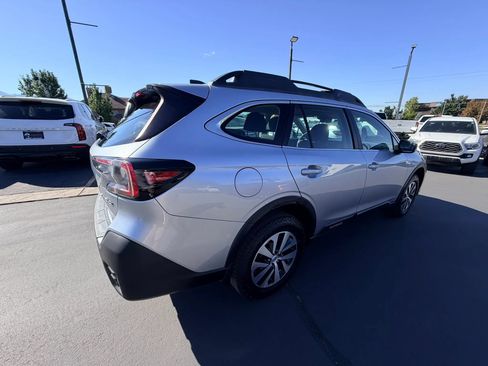 Used 2020 Subaru Outback AWD/4WD image 4