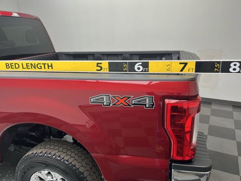 Certified 2018 Ford F250 XLT w/ XLT Premium Package image 28