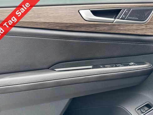 New 2025 Volkswagen Atlas SEL Premium R-Line image 9