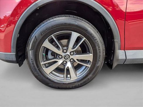 Used 2016 Toyota RAV4 XLE image 22
