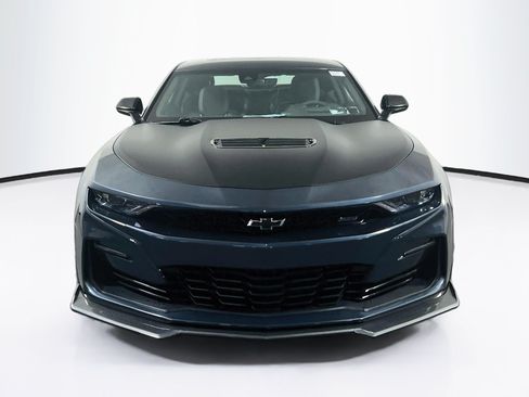 Used 2023 Chevrolet Camaro SS RWD image 2