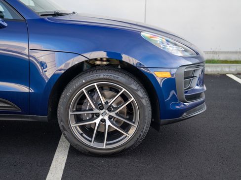 New 2026 Porsche Macan image 9