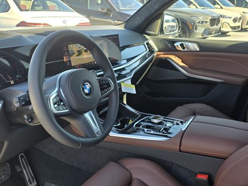 New 2026 BMW X7 xDrive40i w/ M Sport Package image 18