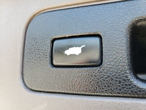 Used 2016 Honda Odyssey EX-L image 39