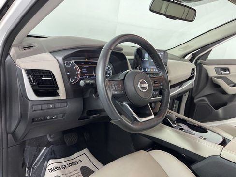 Used 2023 Nissan Rogue SL w/ SL Premium Package FWD image 16