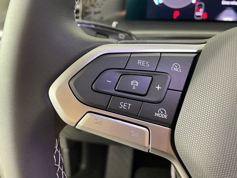 New 2026 Volkswagen Tiguan S AWD/4WD image 10