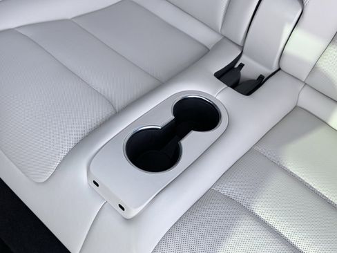 Used 2023 Tesla Model X Plaid image 41