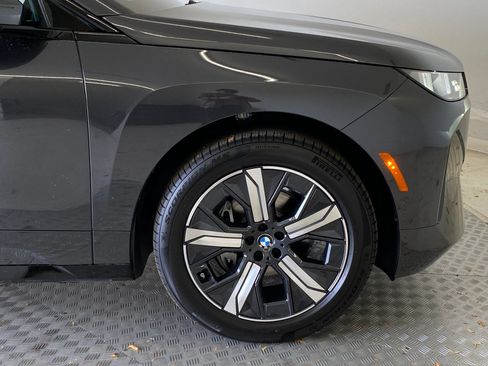 New 2026 BMW iX xDrive60 w/ Premium Package image 10
