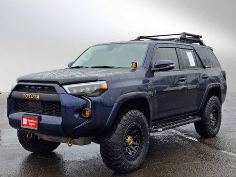 Used 2022 Toyota 4Runner SR5 Premium image 7