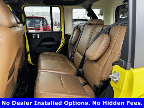 Used 2023 Jeep Wrangler Unlimited Sahara AWD/4WD image 28