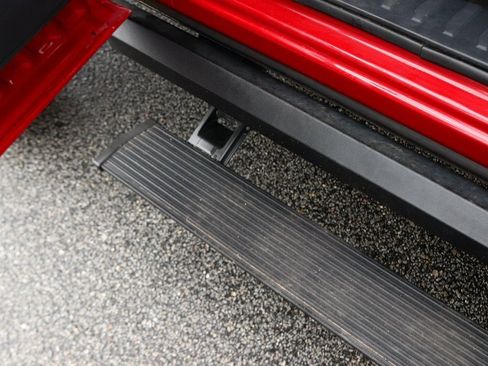 Used 2022 Ford F150 Lariat w/ Equipment Group 502A High image 12