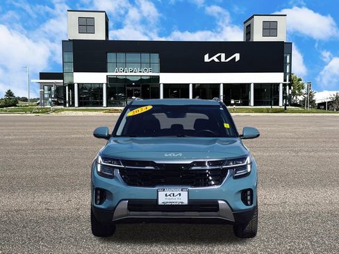 Certified 2024 Kia Seltos SX w/ SX Sunroof Package AWD/4WD image 4