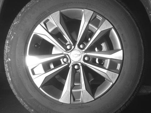 Used 2025 Chevrolet Equinox LT image 13