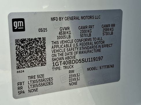 New 2025 GMC Hummer EV 2X image 10