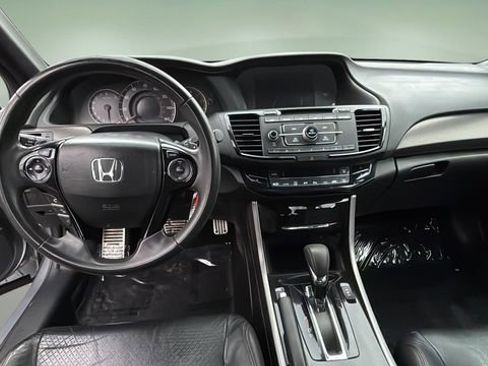 Used 2017 Honda Accord Sport Special Edition image 9