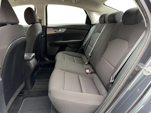 Used 2019 Kia Forte LXS image 19