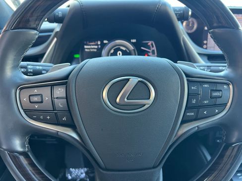 Used 2021 Lexus ES 300h Luxury w/ Accessory Package 2 image 26