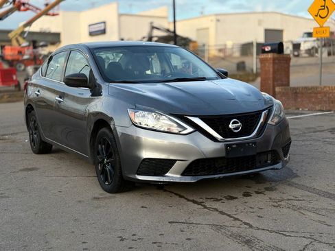 Used 2018 Nissan Sentra S w/ S Midnight Style Package image 7