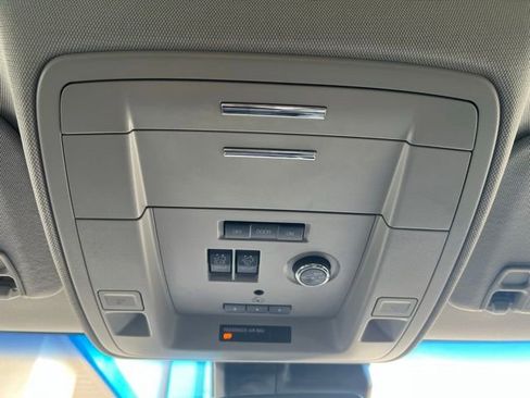 Used 2019 GMC Yukon SLT AWD/4WD image 31