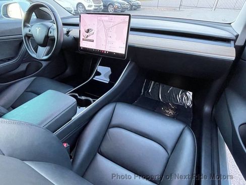 Used 2019 Tesla Model 3 Long Range RWD image 18