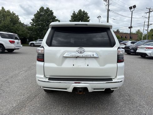Used 2019 Toyota 4Runner Limited AWD/4WD image 6
