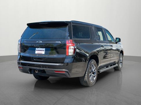 Used 2021 Chevrolet Suburban Z71 w/ Luxury Package AWD/4WD image 7
