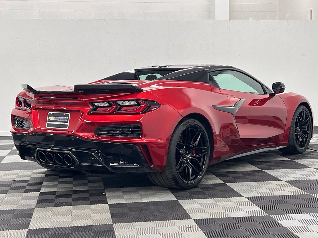 Used 2026 Chevrolet Corvette Z06 RWD image 7