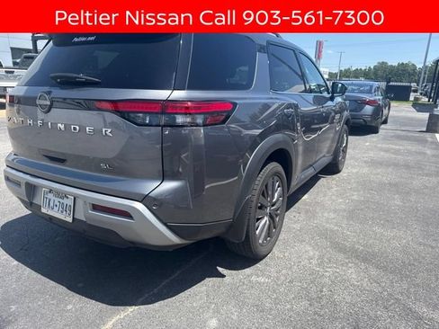 Used 2023 Nissan Pathfinder SL w/ SL Premium Package FWD image 2