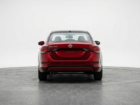 Used 2025 Nissan Sentra SV image 7