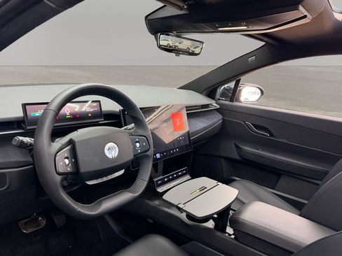 Used 2023 Fisker Ocean Extreme AWD/4WD image 18