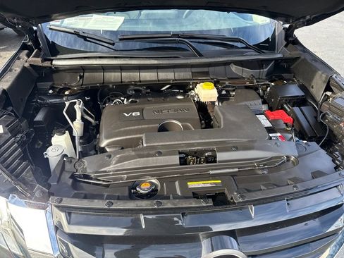 Used 2022 Nissan Pathfinder SV image 23