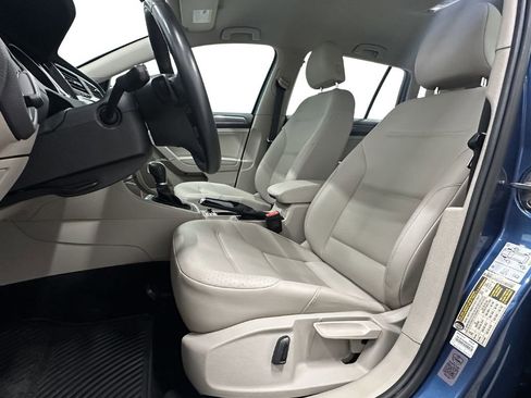 Used 2019 Volkswagen Golf Alltrack S AWD/4WD image 12