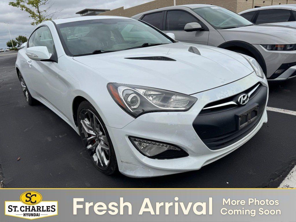 Used 2016 Hyundai Genesis Coupe 3.8 RWD image 1